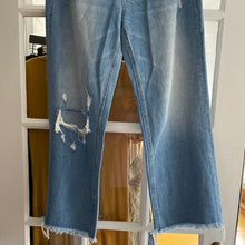 Load image into Gallery viewer, 90s High Waisted Distressed Denim